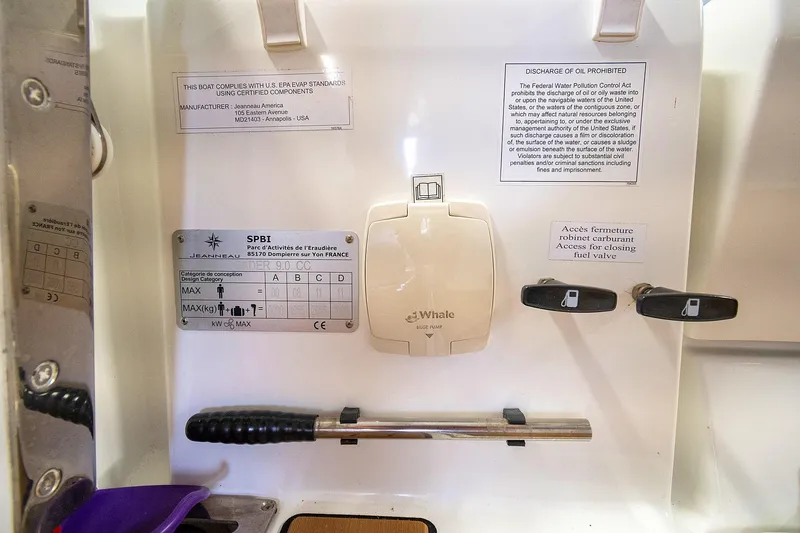  Yacht Photos Pics Control panel of 2020 Jeanneau Leader 9.0 CC boat with safety instructions.