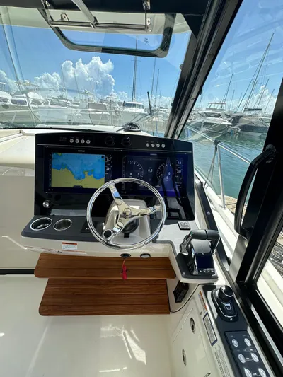 Quinto Yacht Photos Pics 