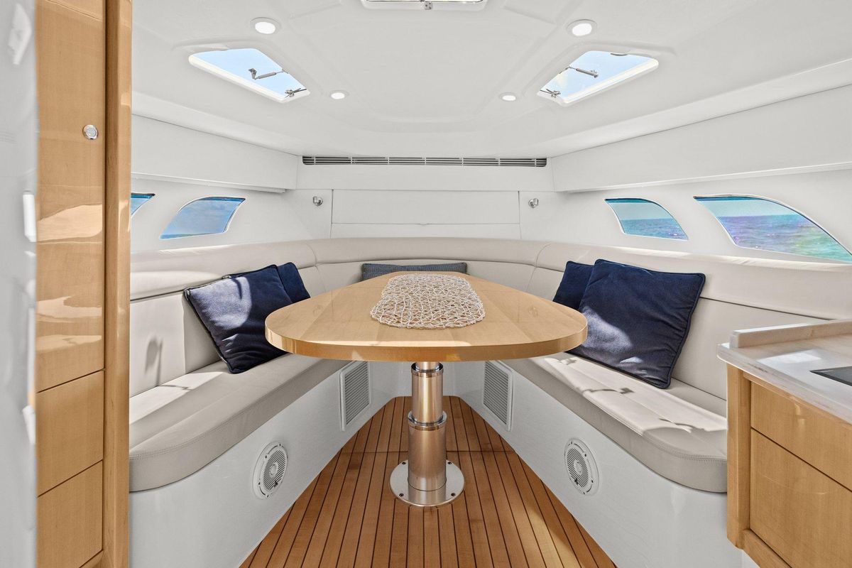 2019 Intrepid 47 