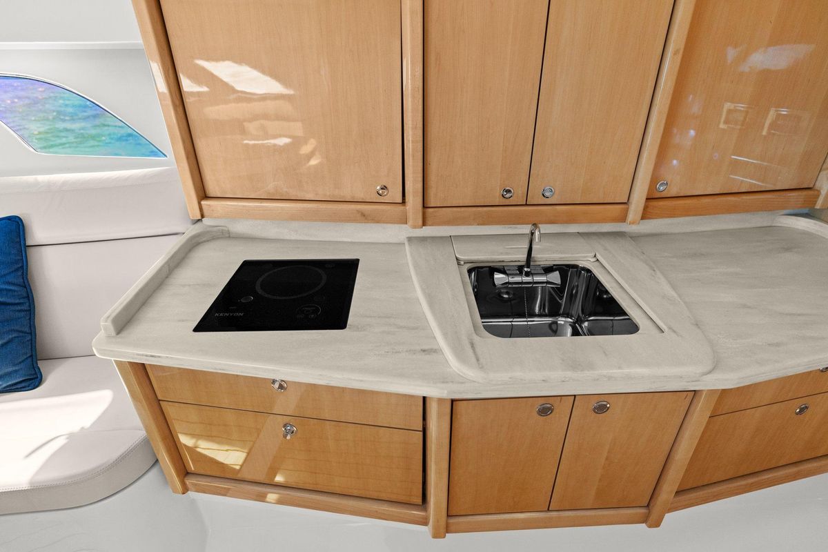 2019 Intrepid 47 