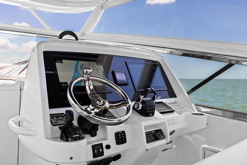Damn Lucky Yacht Photos Pics 