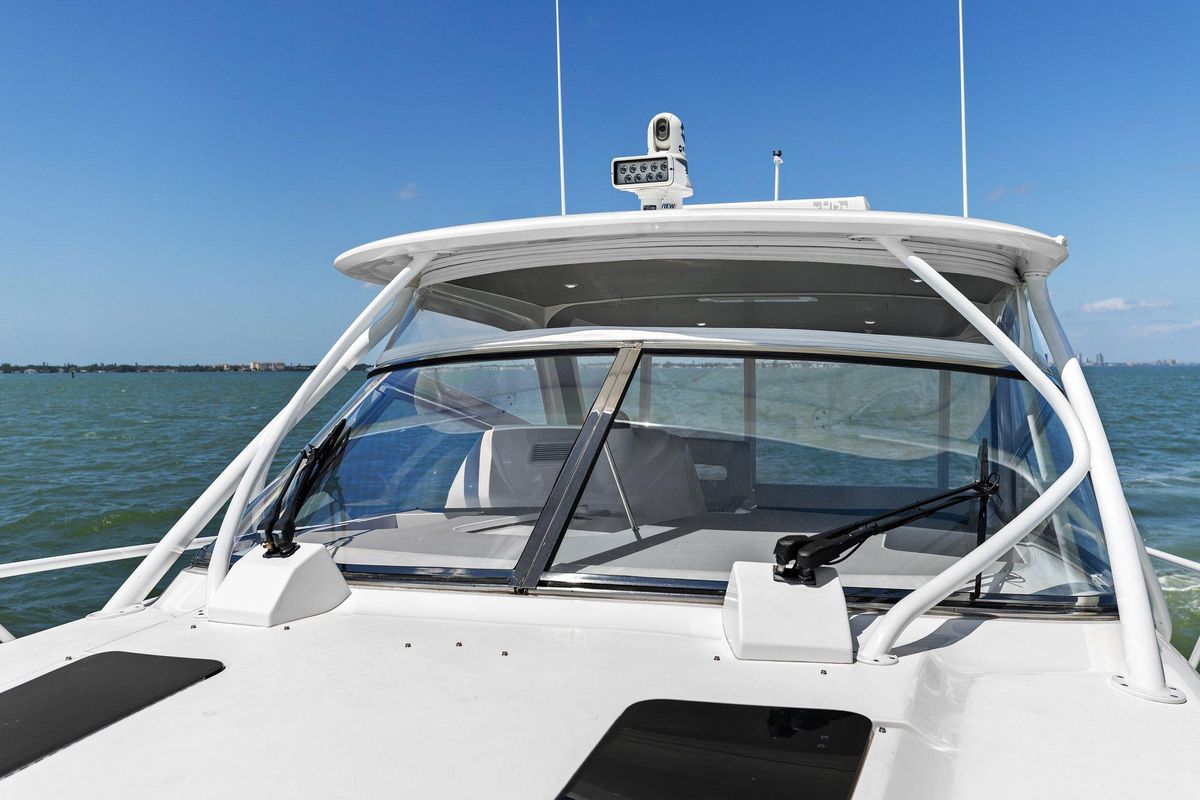 2019 Intrepid 47 