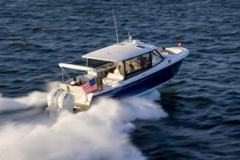  Yacht Photos Pics 2025 MJM 4 46