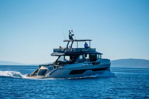 2022 Explorer 62