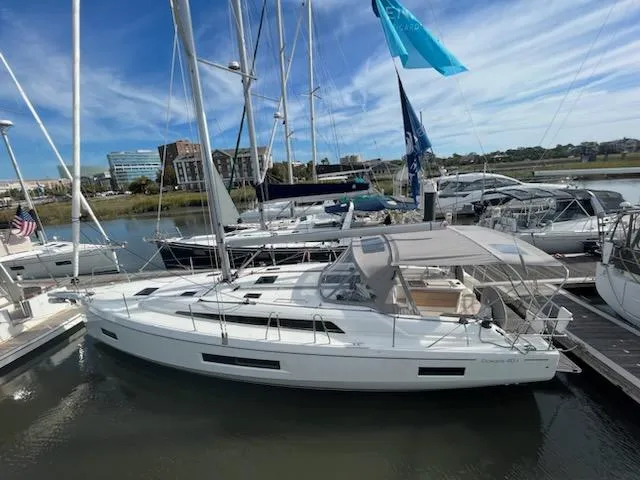 Lena S. Yacht Photos Pics 