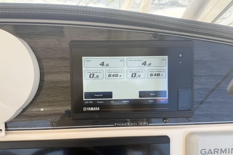 335-714 Used Yacht Photos Pics Dashboard of a 2021 Grady-White Freedom 335 boat with Yamaha display showing trip data.