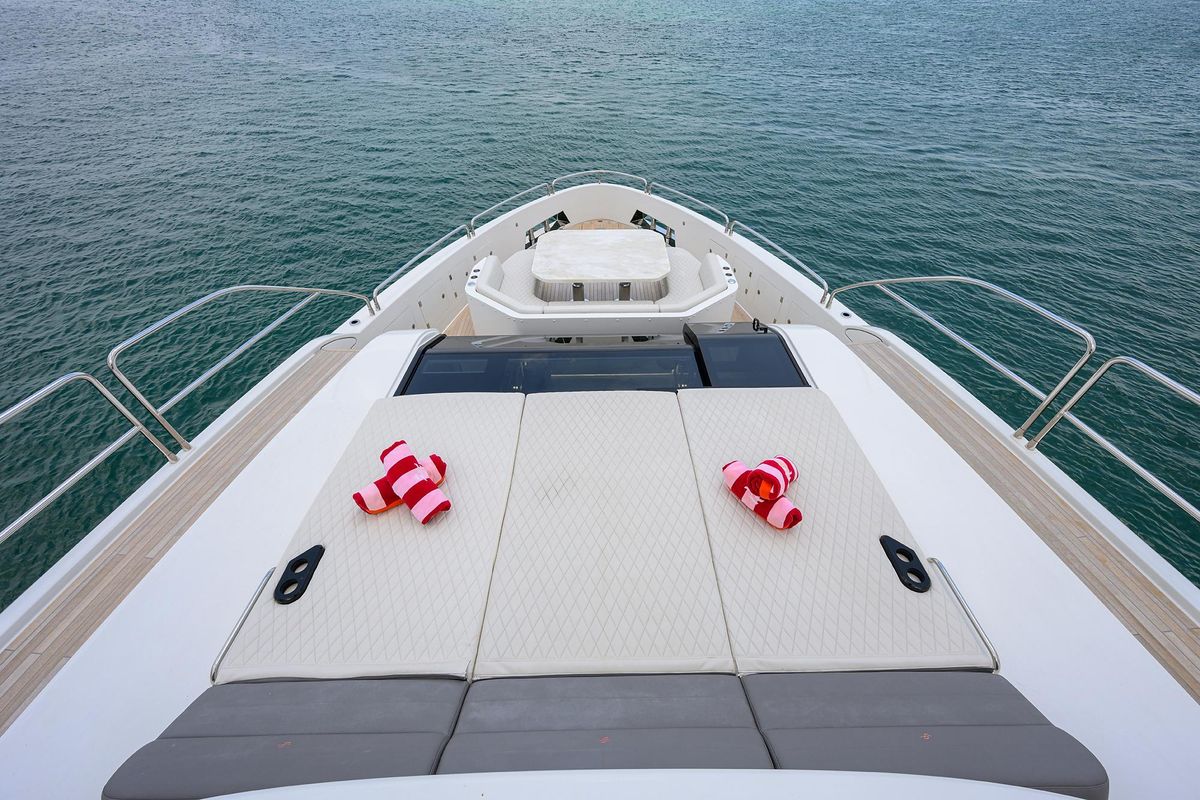 2024 Sirena 88 