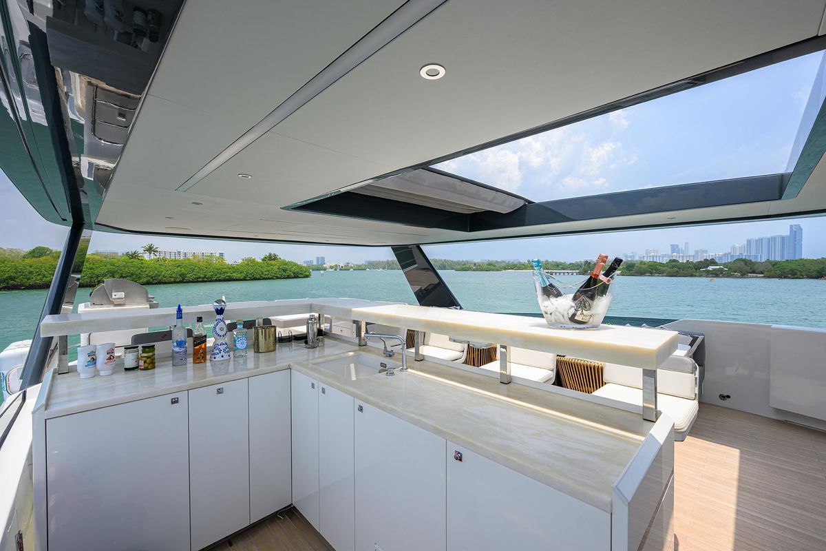 2024 Sirena 88 