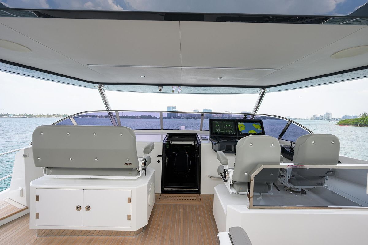2024 Sirena 88 