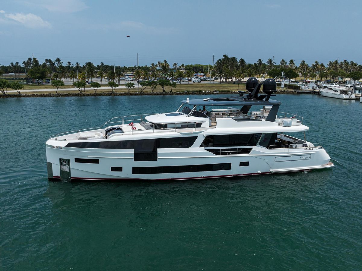 2024 Sirena 88 