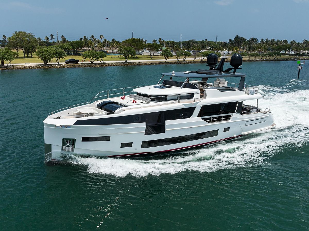 2024 Sirena 88 