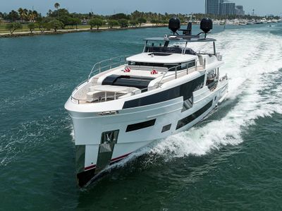 Yacht