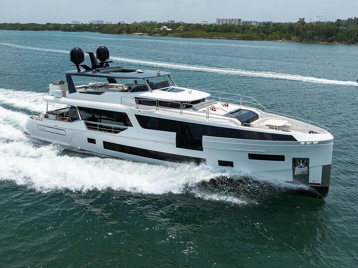 2024 Sirena 88 