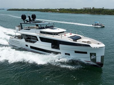 Yacht