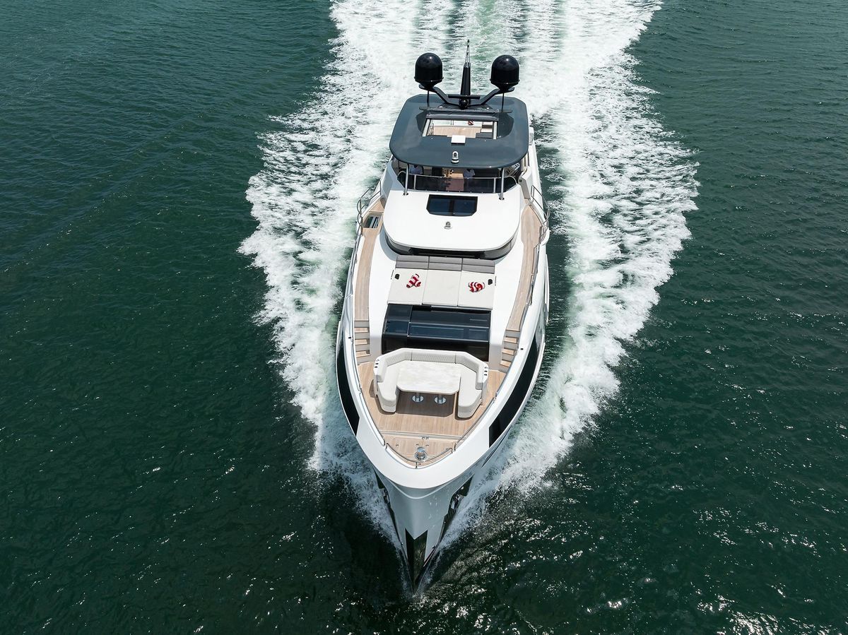 2024 Sirena 88 
