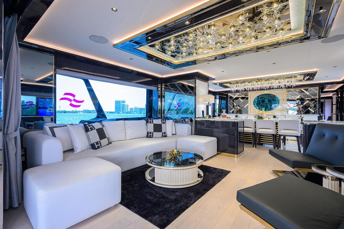 2024 Sirena 88 