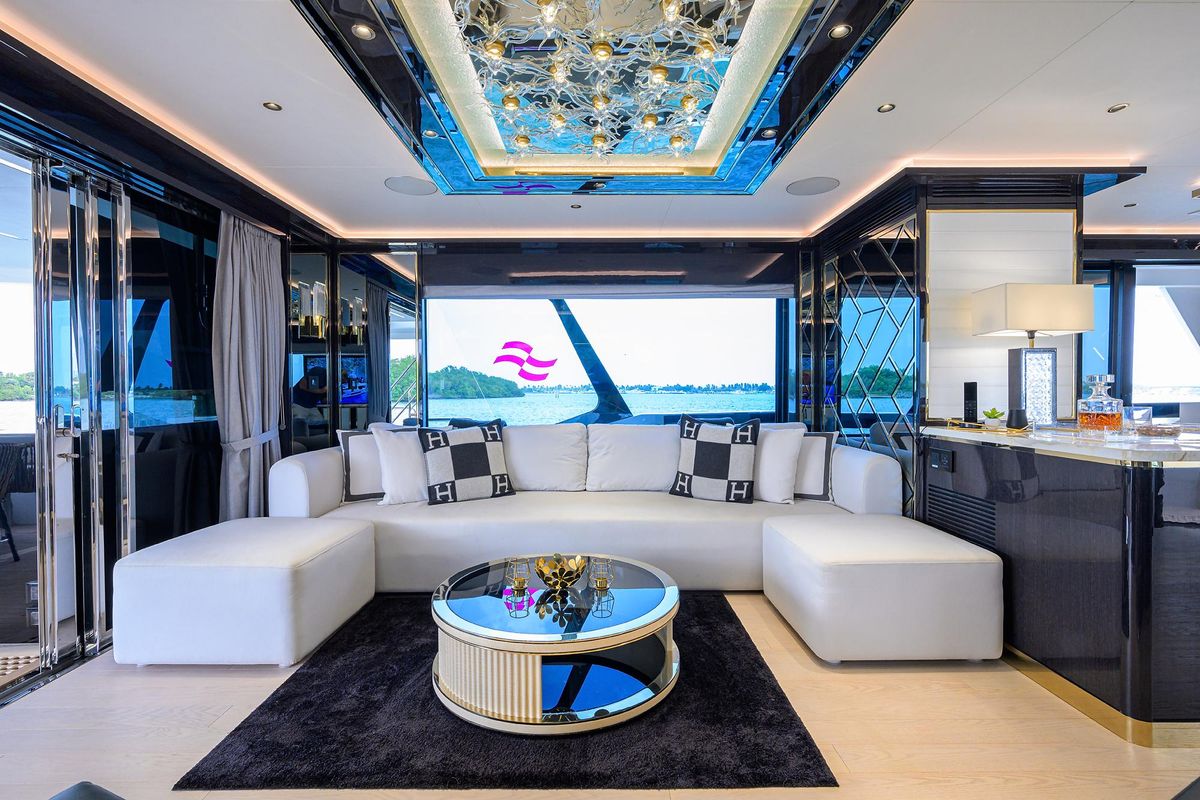 2024 Sirena 88 