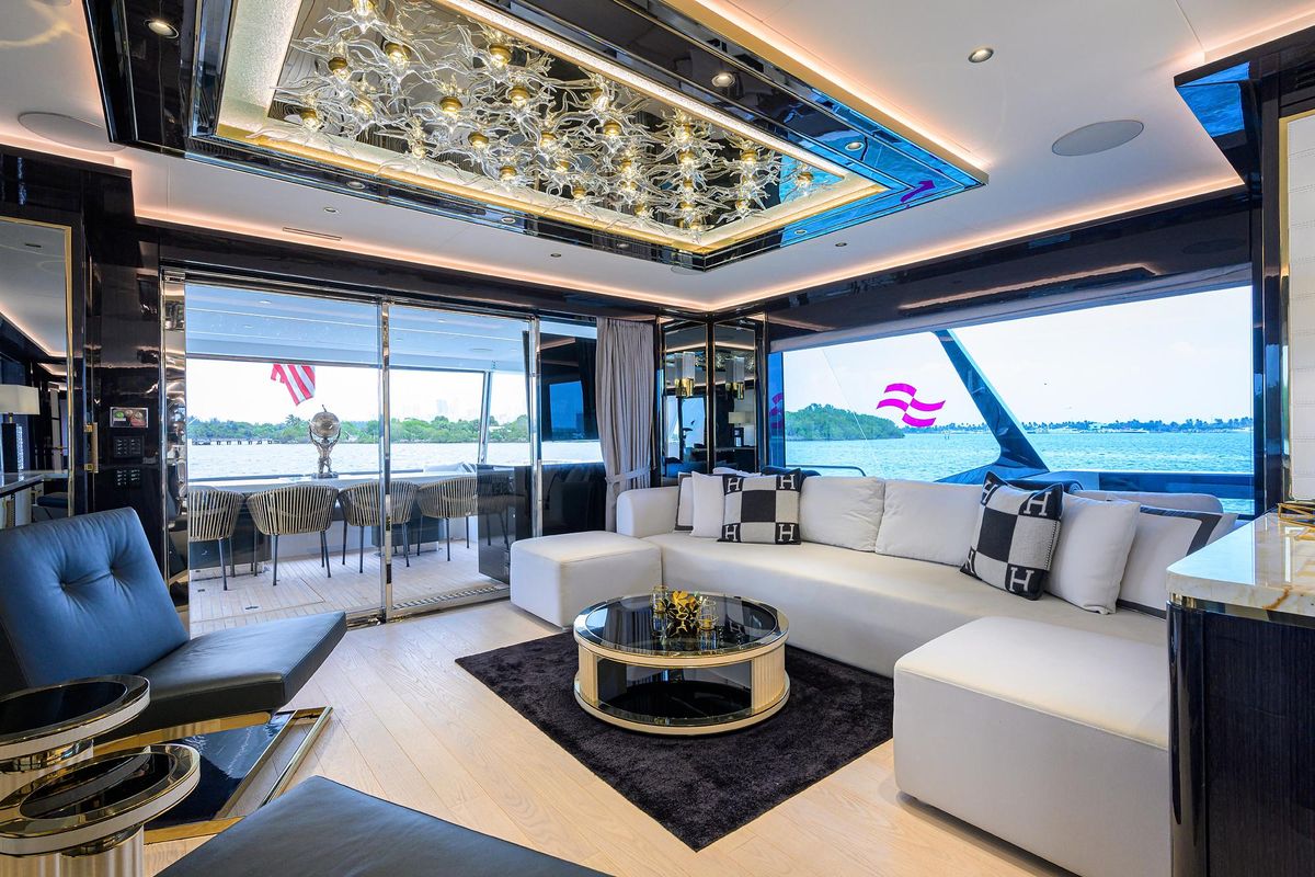 2024 Sirena 88 