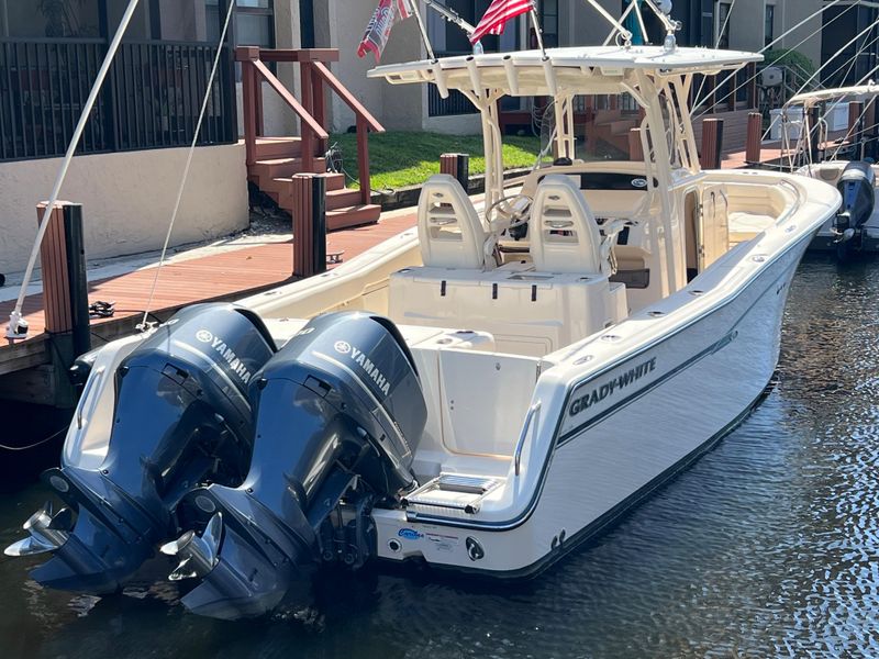 2016 Grady-White Canyon 306