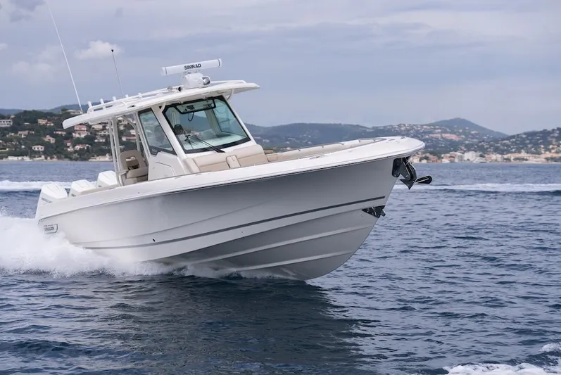 380 Outrage Yacht Photos Pics 