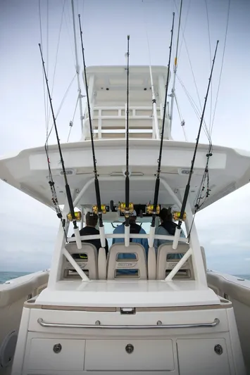 380 Outrage Yacht Photos Pics 