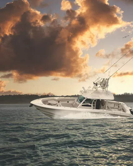 380 Outrage Yacht Photos Pics 