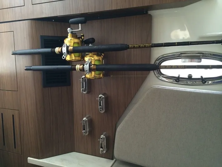 380 Outrage Yacht Photos Pics 