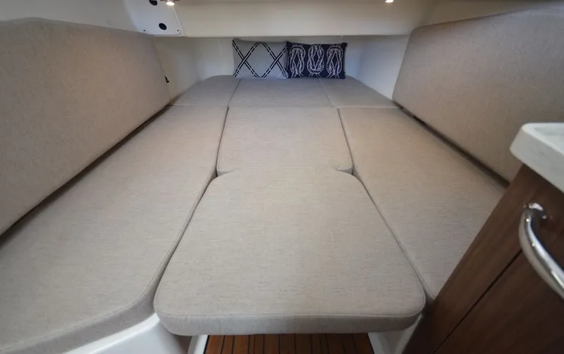 380 Outrage Yacht Photos Pics 