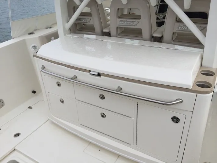 380 Outrage Yacht Photos Pics 