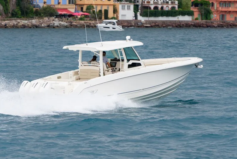 380 Outrage Yacht Photos Pics 