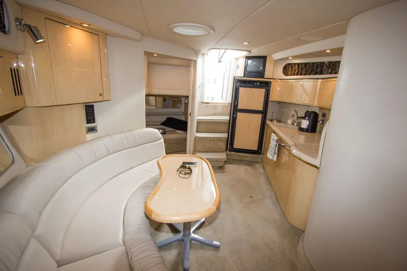 Makai Yacht Photos Pics 