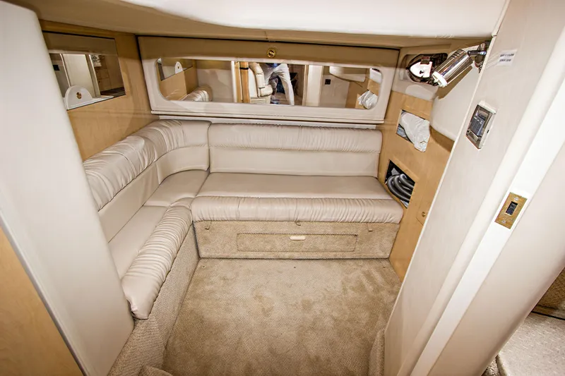 Makai Yacht Photos Pics 