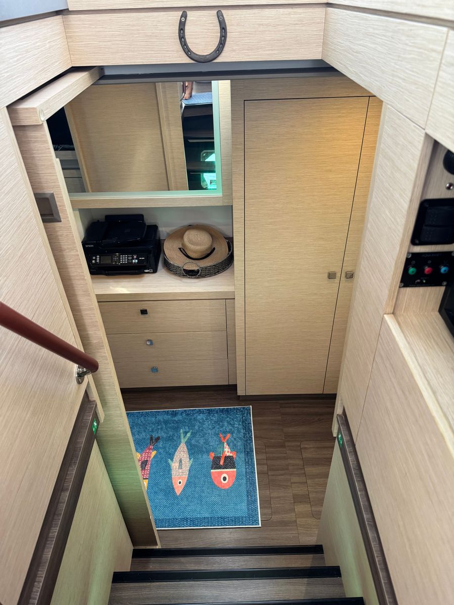 2019 Fountaine Pajot 47 
