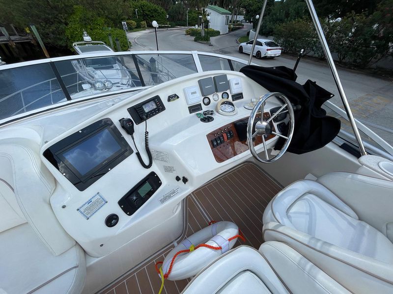 2005 Silverton 43 Sport Bridge