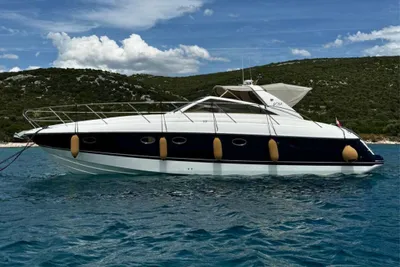 2000 Princess V42