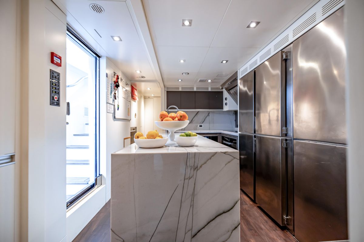 2012 Benetti 131 