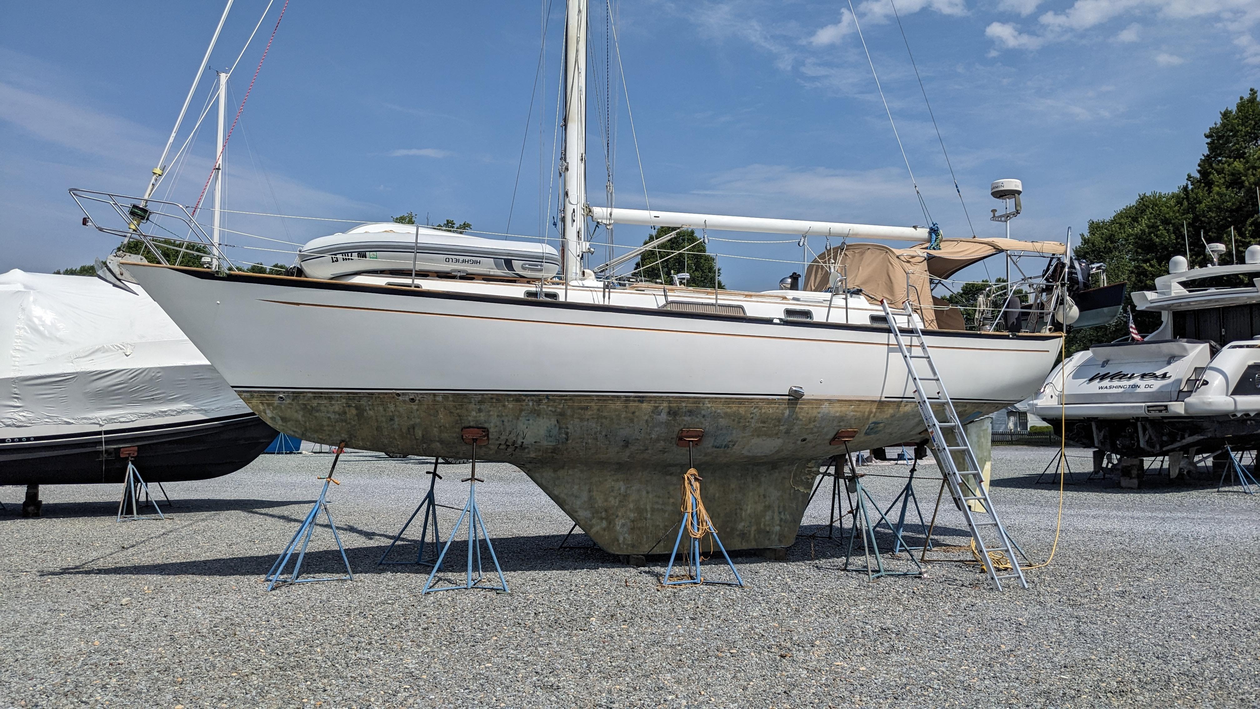 lupin 40 sailboat