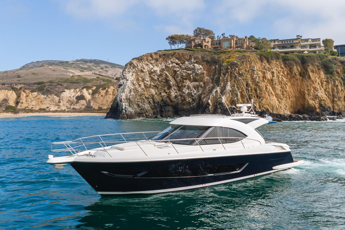 2012 Riviera 44 