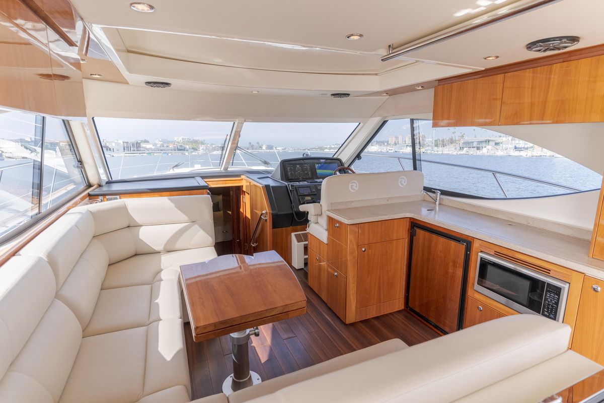 2012 Riviera 44 