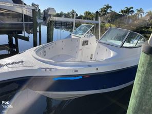 2006 Seaswirl 2301 DC Striper