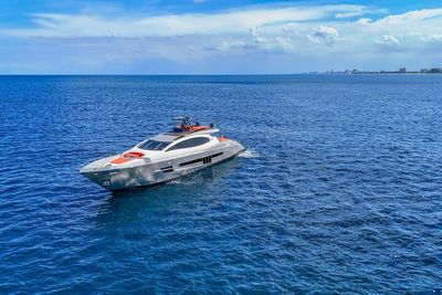 Yacht
