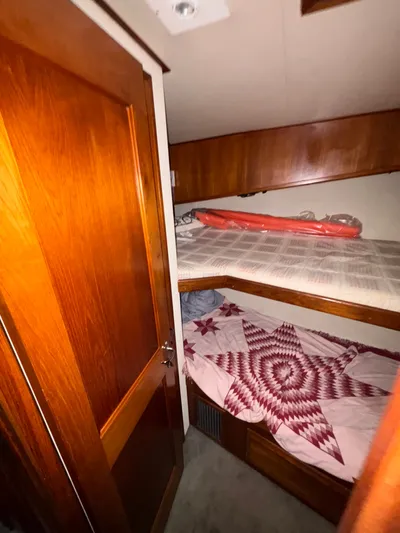 Loose Wire Yacht Photos Pics 