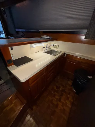 Loose Wire Yacht Photos Pics 