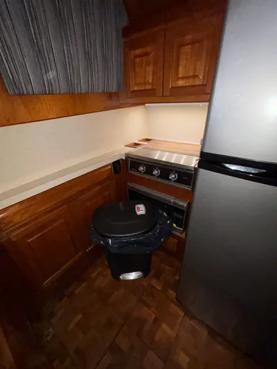 Loose Wire Yacht Photos Pics 