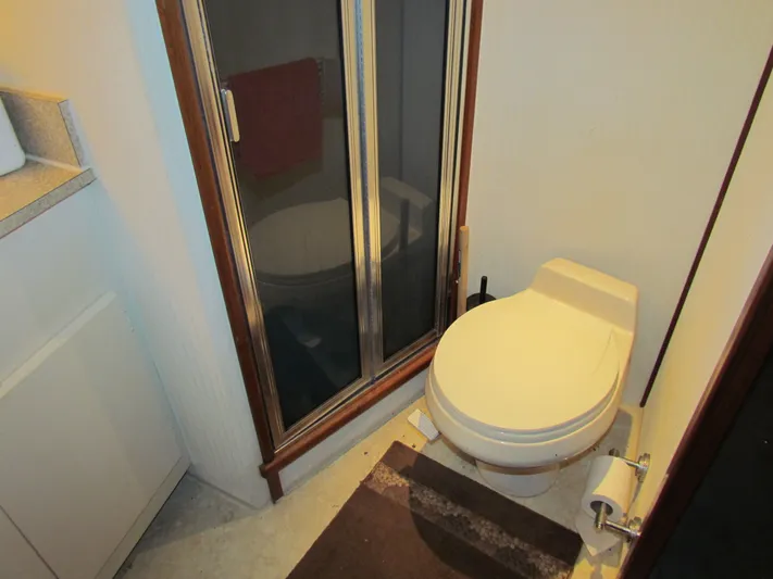 Loose Wire Yacht Photos Pics 