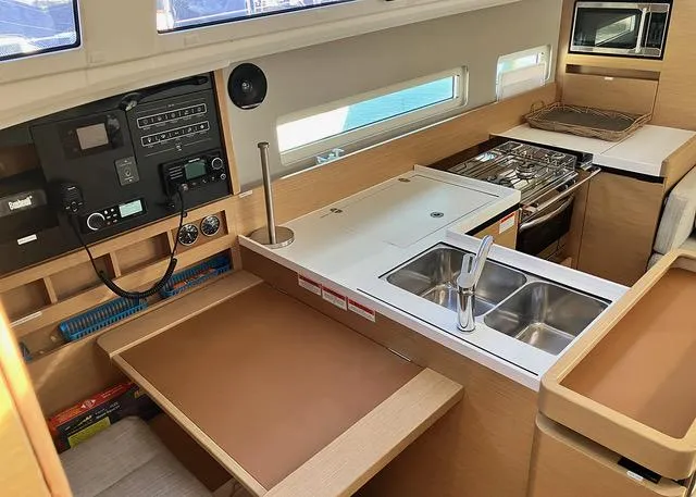 Vigilant Yacht Photos Pics 