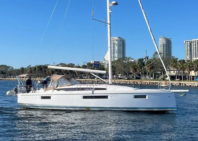 Vigilant Yacht Photos Pics 