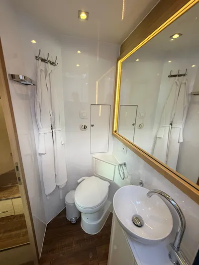 Grace Yacht Photos Pics Luxurious bathroom on a 2022 Aquila 54 yacht.