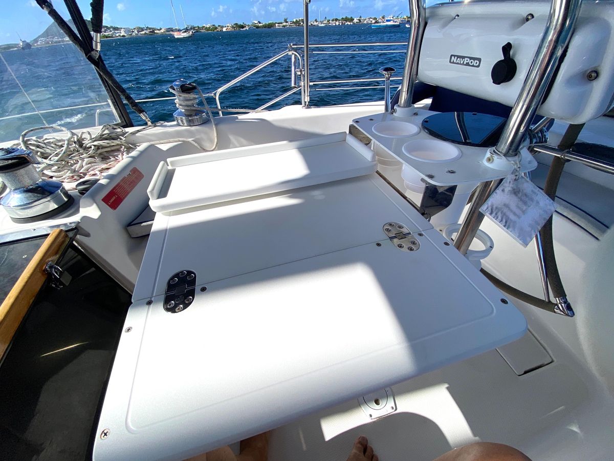 2002 Hunter 42 
