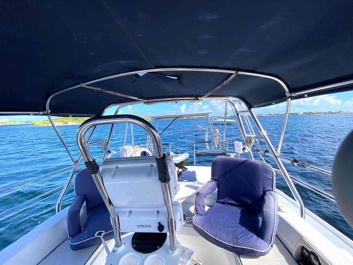 2002 Hunter 42 